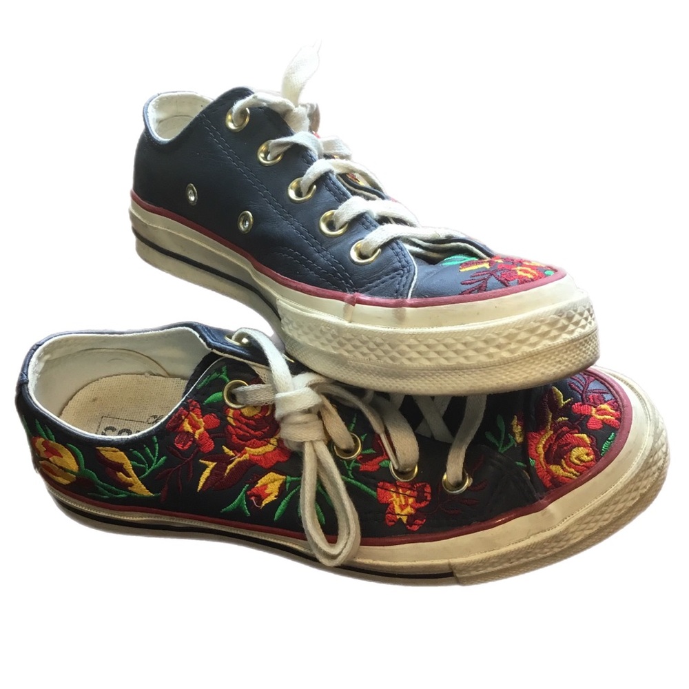 Chuck Taylor Converse Navy Floral Embroidered Sneakers - Picture 2 of 14